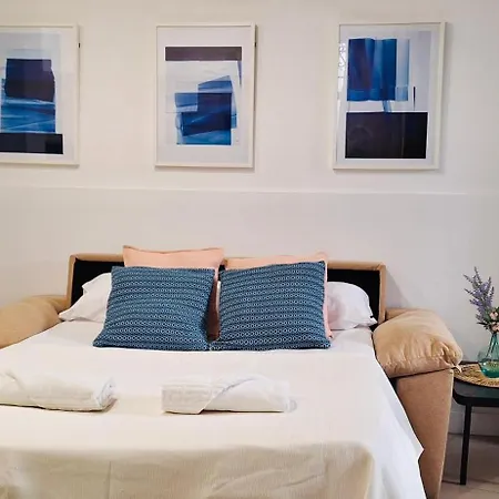 Apartment Lobjet Trouve